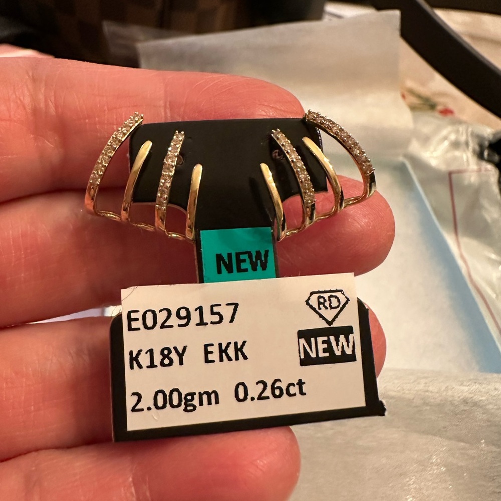 K18 YG Claw Earrings